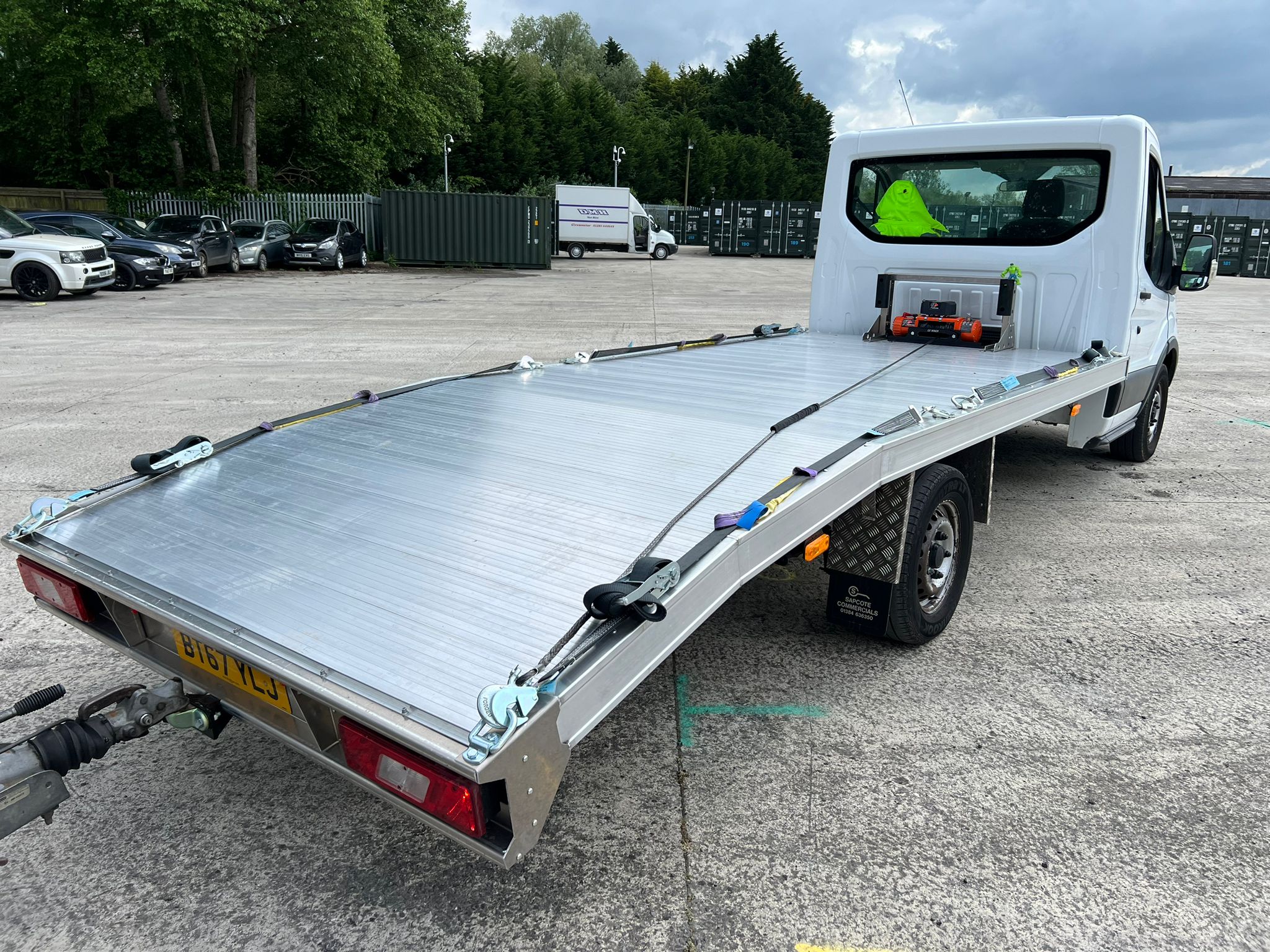 GPS Transporters on the Car Carry Transport HUB